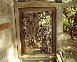 �E��L�A���Ԃ�G