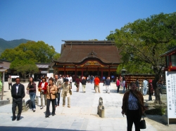 ����Ȃ�ɐl��������肢�܂��B����������B