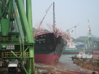 ��͕����̐i�����ɂ͒Ôg�ɂȂ����񂾂������B