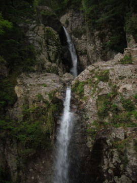 ��m��E�j�m��