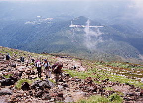 �c�̌��܂ň�C�ɉ���