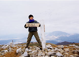 ���R����