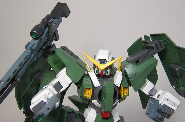 �f���i���X����