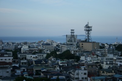 �ɓ�����