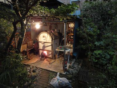 �ҏ��A���Ɗi��