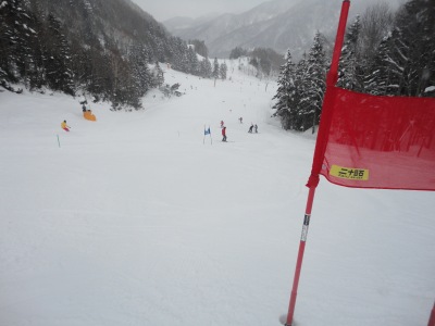 �S�[���h�R�[�X���K