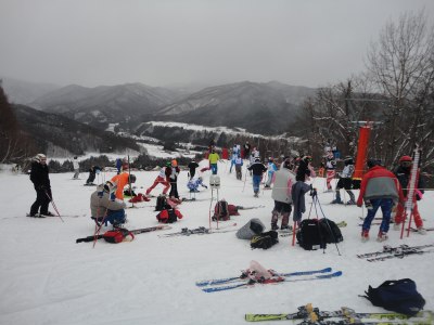 �Еi�}�X�^�[�Y