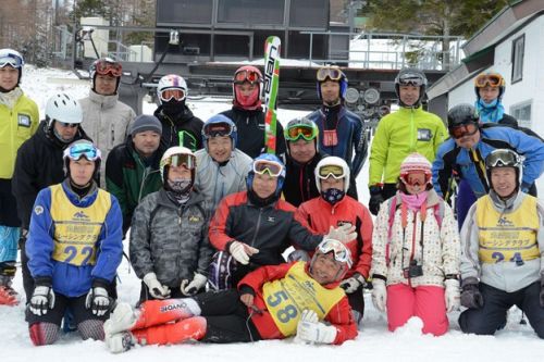 �X�L�[��̒��Ԃƕʂ�