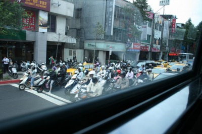 ��k�̒ʋΕ��i 