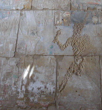 �J���g�D�[�V���̒�������Ă��邪�A��������Ɩ��O���ǂ߂�