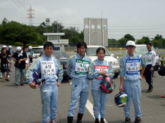 �{�茧��\�I��