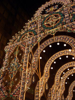 �����~���i���I