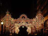 �����~���i���I