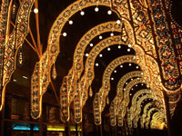 �����~���i���I