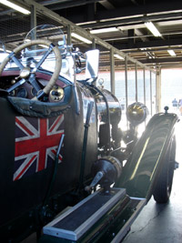 �q�X�g���b�N�I�[�g���[�r���t�F�X�e�B�o���E�C���E�W���p��