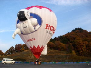 ASIMO�o���[��