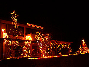 �C���~�l�[�V����