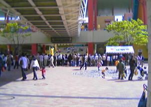 ���O�Ńe���g�����܂��Ă��܂��܂����B