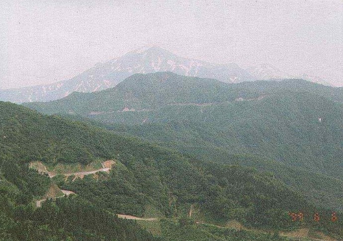 小出鳴倉山エリアテイクオフ上空から駒ケ岳方面