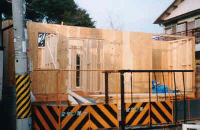 [�X�s�[�f�B�ɂP�K�����������n�߂�]