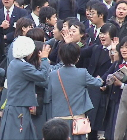 [�ʂ��ɂ��݂Ȃ���o�X��]