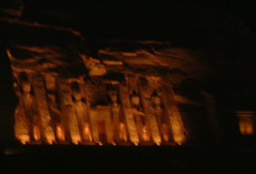 [���ƌ��̃V���E�[�Ń��C�g�A�b�v����鏬�_�a]