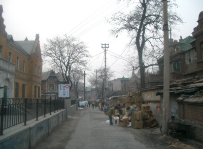 [�����V�A�l�X�̊X���B�E��̓��V�A�����X]