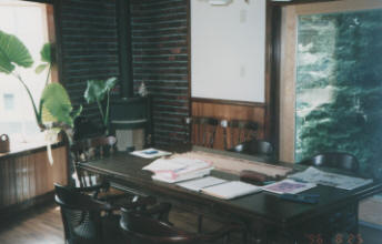 [�R�[�i�[�ɒg�F�B�~�͂���݂̂őS���̒g�[���\]