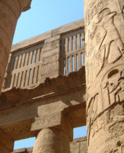 [�񒌘L�̂Q�K�H]