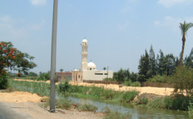 [�����t�B�X����̋A�蓹�^�N�V�[���珬�^�͉����̕��i]