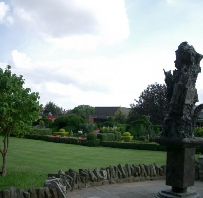 [�j���[�v���C�X�̉��̒�]