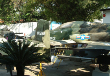 [�ċ�R�̐퓬�@���̐험�i]