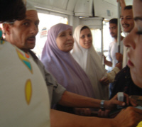 [�g�����̓����t�߂Őؕ��𔄂邨������]