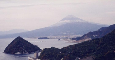 ���[��R����̕x�m�R