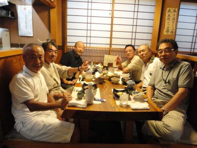 �n���E�N���u�E�A�C�{�[��