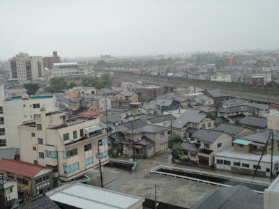 �J�ɂ����ދ���̊X