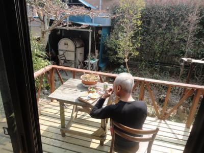 �A�E�g�h�A�[�E�����`