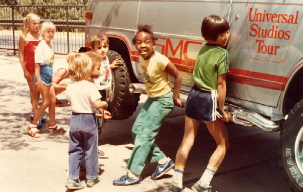 �q������