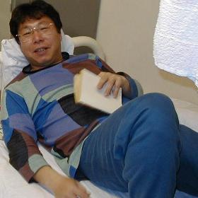 �S�T�����̖��V�F�t�E���΂���B