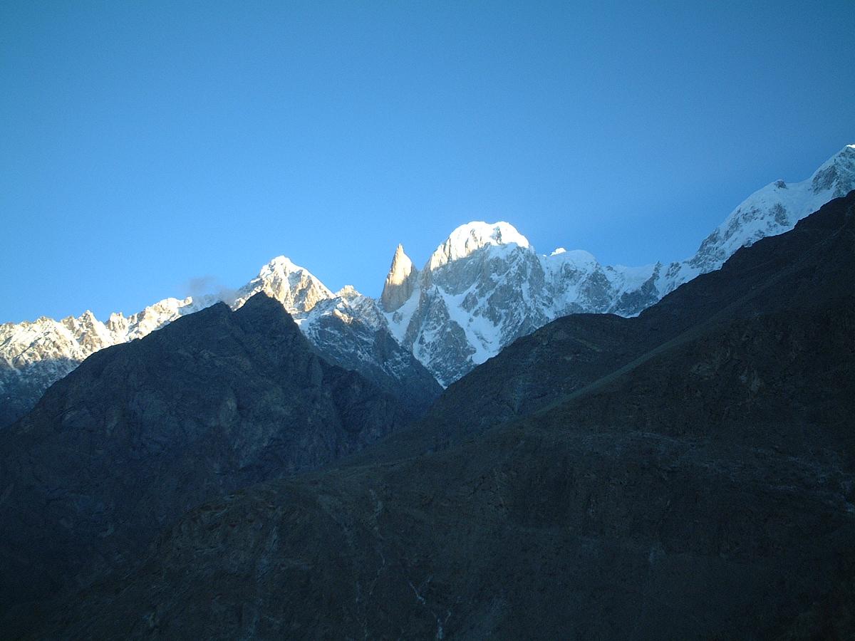 �R�̖閾���S