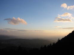 ���s��]��