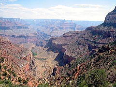 アメリカ旅行記/ グランドキャニオン ブライトエンジェルトレイル(Grand Canyon Bright Angel Trail)  遙か先はプラトーポイント、インディアンガーデン