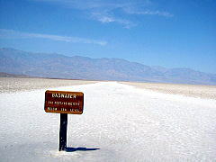 アメリカ旅行記/ Death Valley(デスバレー） バッドウォーター （Bad Water) アメリカの標高最低地点