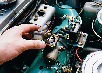 �t���[�G�����M�����[�^�[�㕔