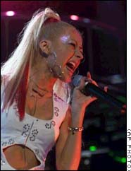 �N���X�e�B�[�i�E�A�M����