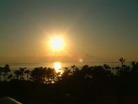 ����@���猩����[�z